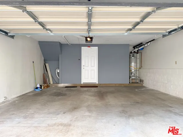 Attached 2 Car Garage