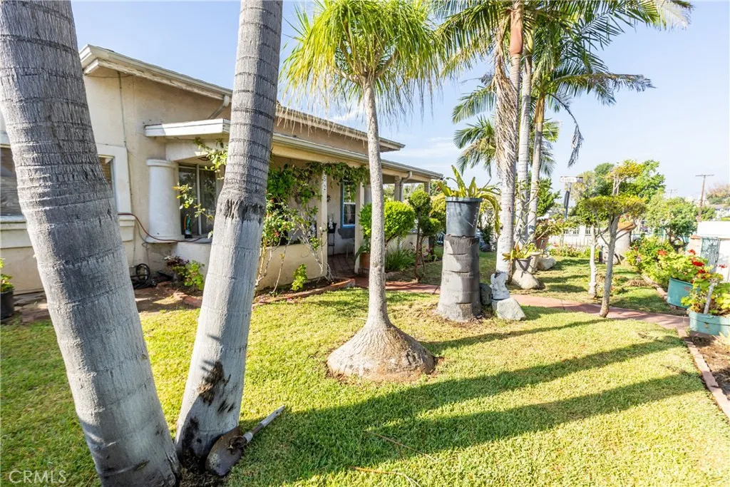 952 Orange Grove, San Fernando, California 91340 — photo 5