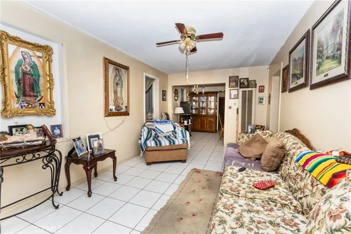 952 Orange Grove, San Fernando, California 91340