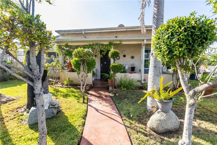 952 Orange Grove, San Fernando, California 91340