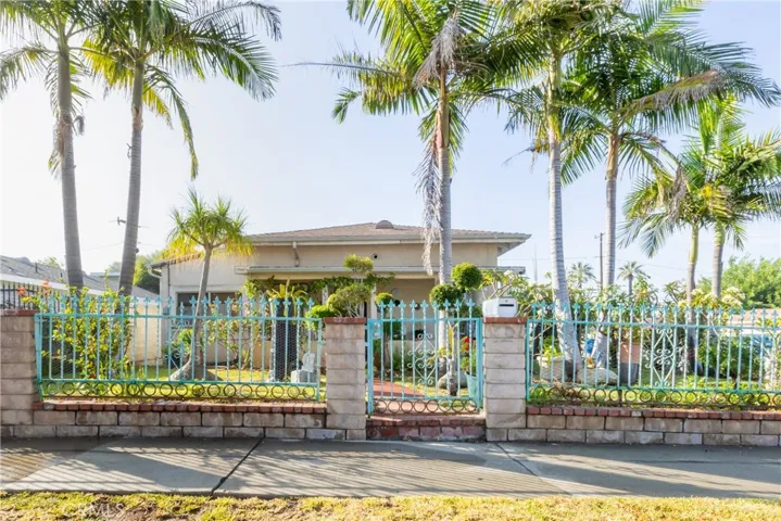 952 Orange Grove, San Fernando, California 91340