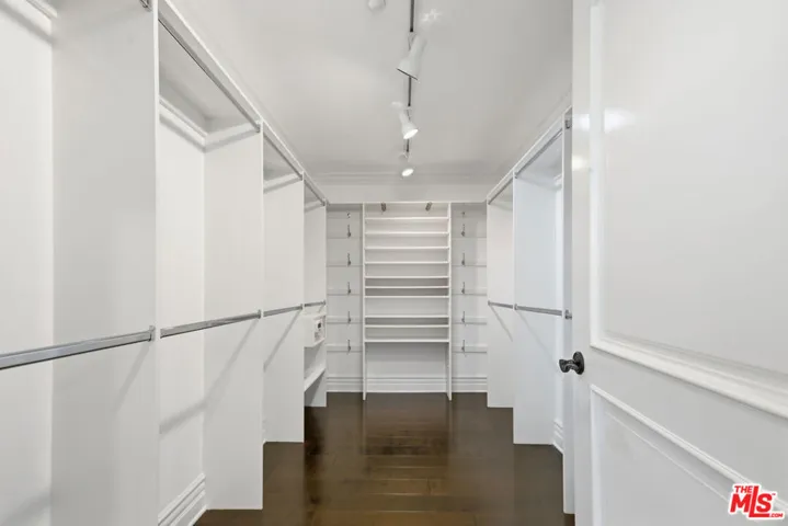 11440 National Boulevard 16, Los Angeles, California 90064