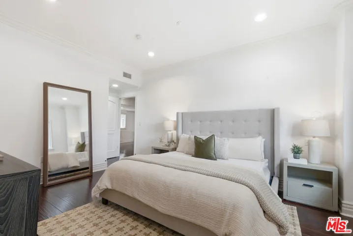 11440 National Boulevard 16, Los Angeles, California 90064