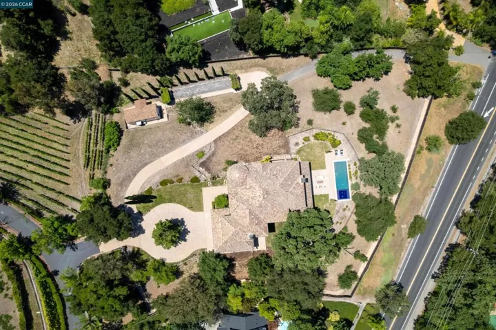 32 Copenhagen Ct, Alamo, California 94507