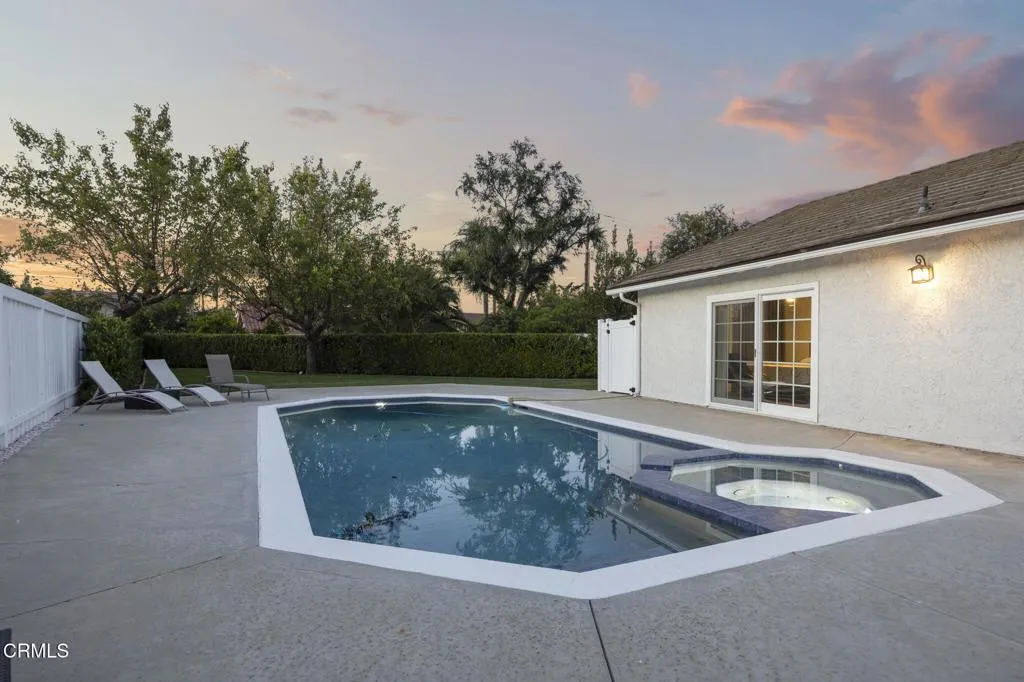 Sparkling Pool & Spa
