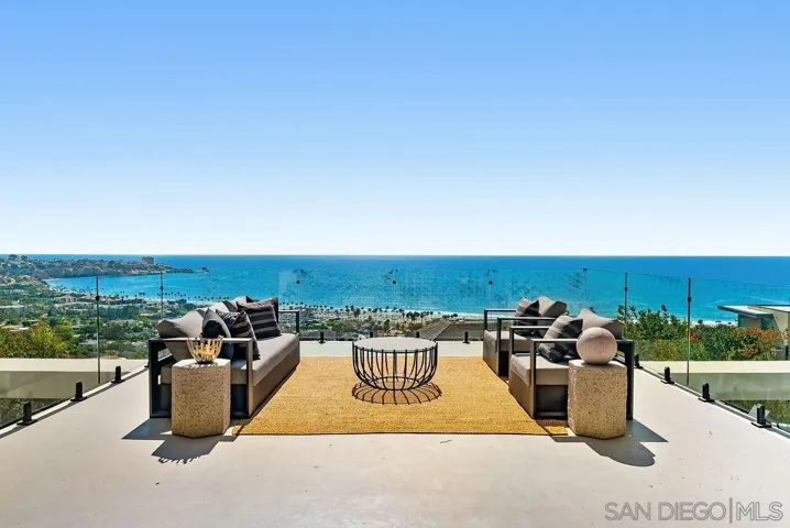 8421 Whale Watch Way, La Jolla, California 92037