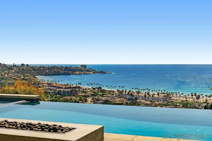 8421 Whale Watch Way, La Jolla, California 92037