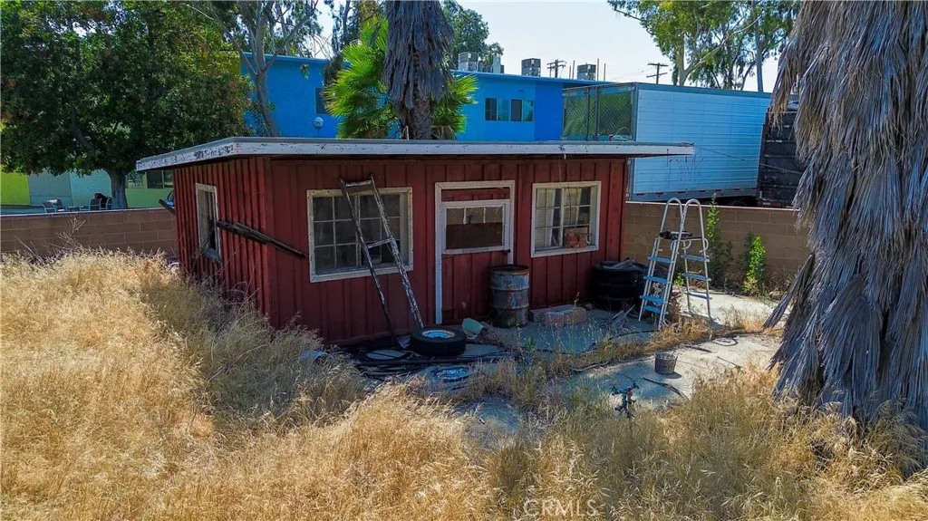 Shed