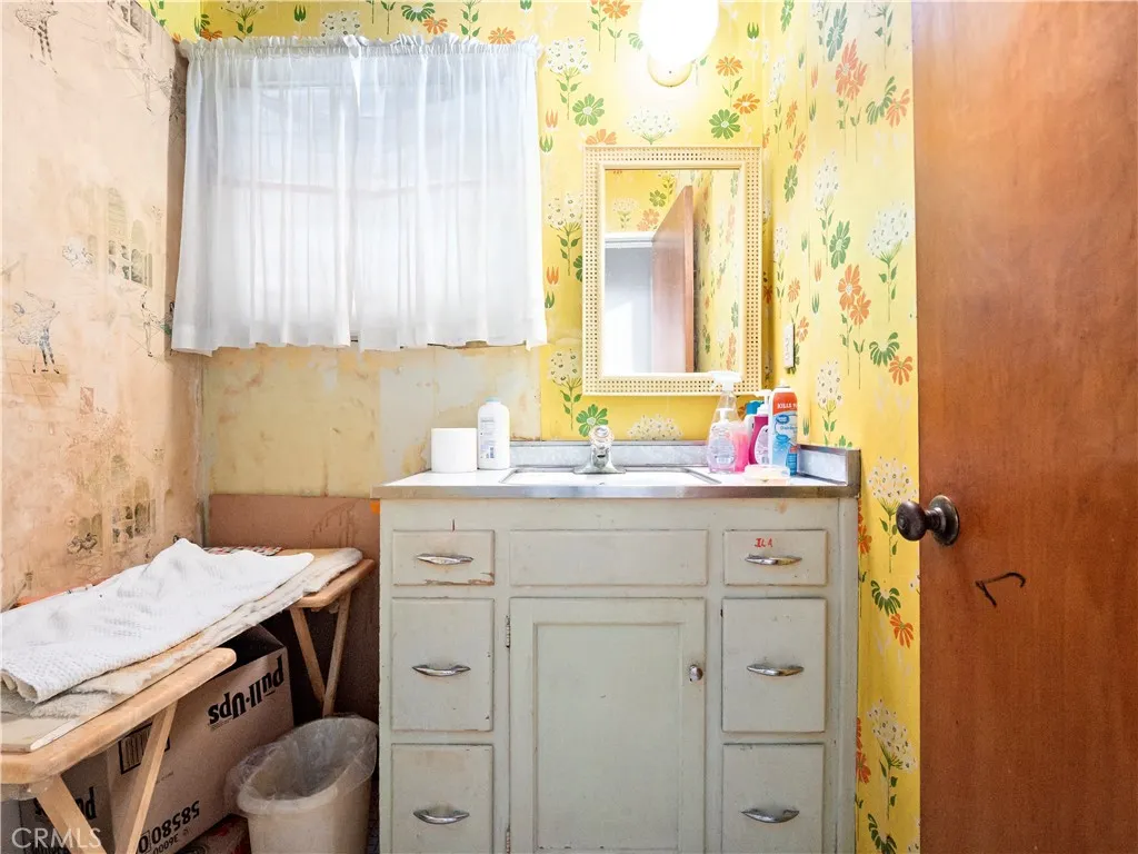 Hallway half Bathroom