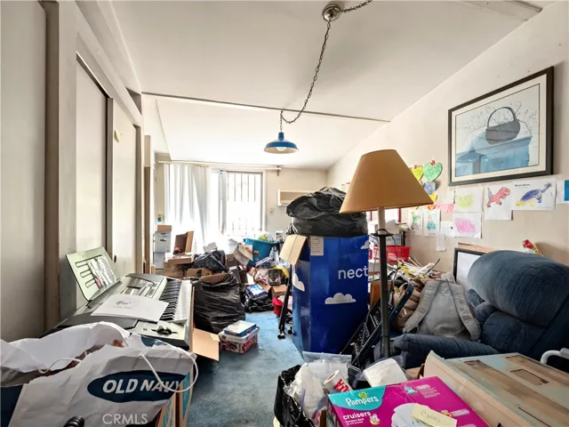 Bonusroom connected to Primary BEdroom