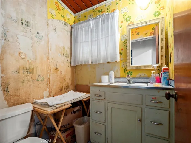 Hallway half Bathroom