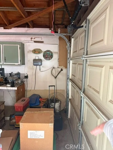 Interior Garage @ 1 car bay