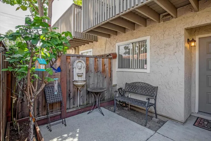 103 Missiion, East Palo Alto, California 94303