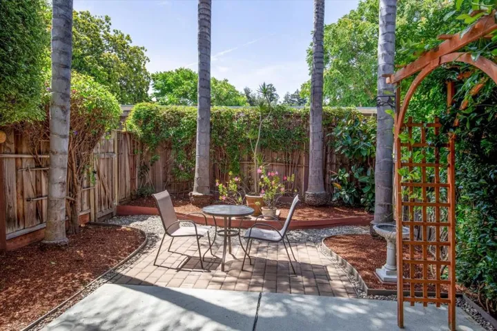 103 Missiion, East Palo Alto, California 94303
