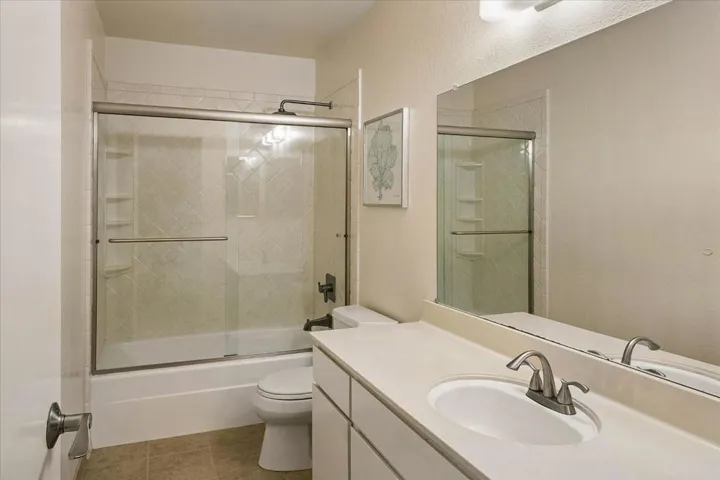 103 Missiion, East Palo Alto, California 94303