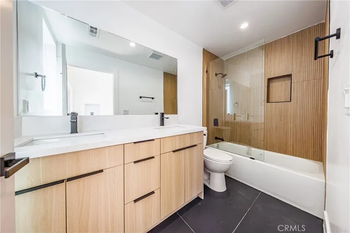 1063 S Corning Street, Los Angeles, California 90035