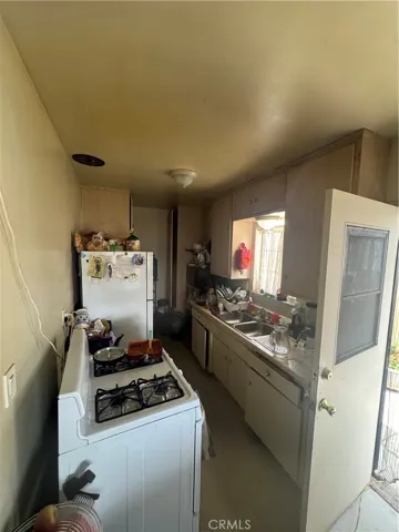 1 bed kitchen