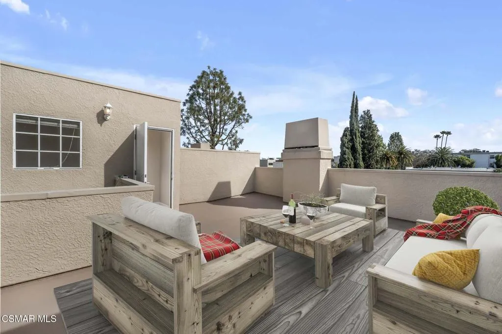 14234 Dickens St Unit 3 - HsHProd-18