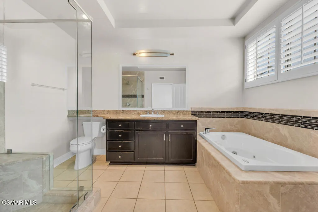 14234 Dickens St Unit 3 - HsHProd-11