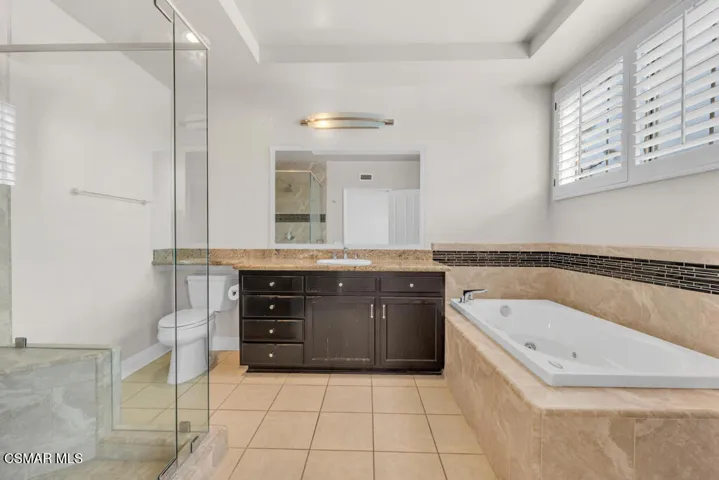 14234 Dickens St Unit 3 - HsHProd-11