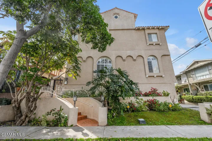 14234 Dickens St Unit 3 - HsHProd-3