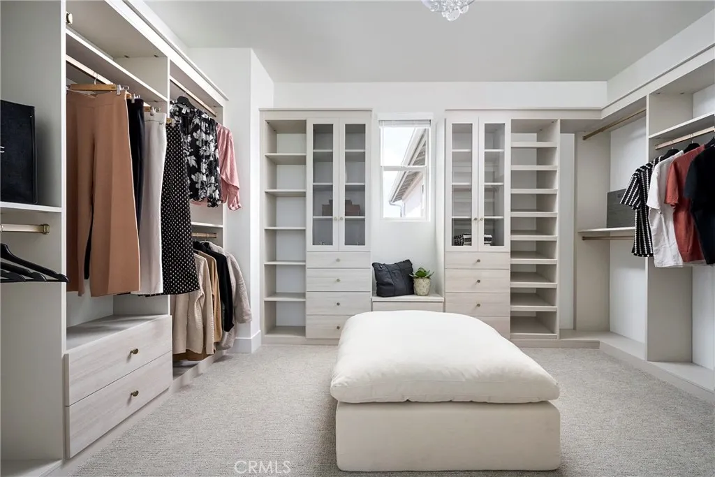 Model Photos: Photos shown are of the model home for this floor plan. Actual finishes, features, and landscaping may vary.