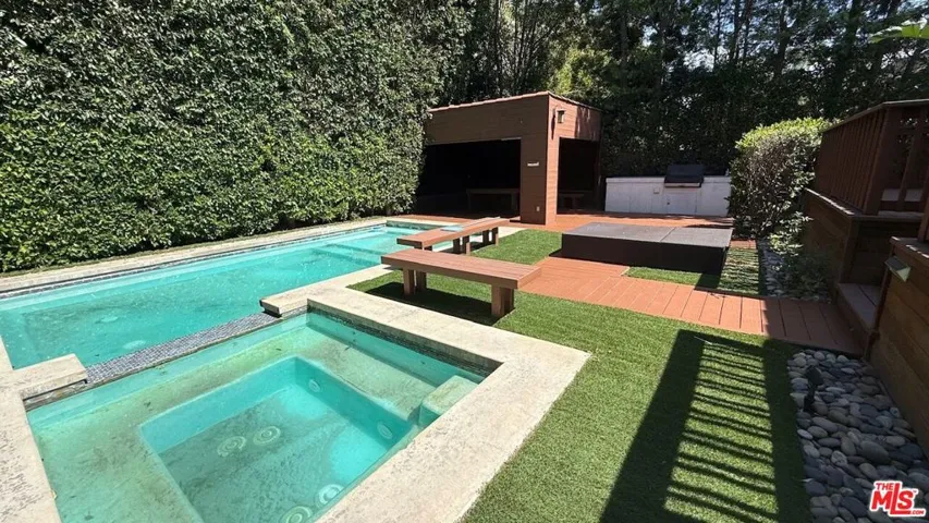 118 N La Peer Drive, Los Angeles, California 90048