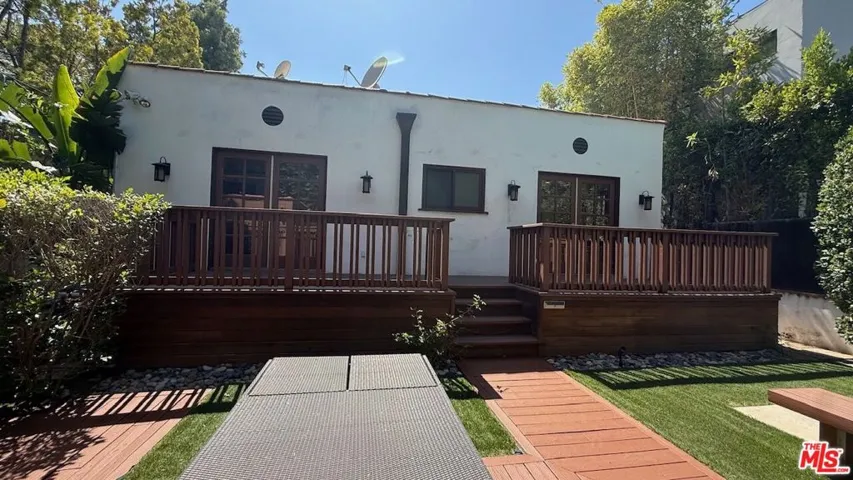 118 N La Peer Drive, Los Angeles, California 90048