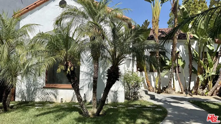 118 N La Peer Drive, Los Angeles, California 90048