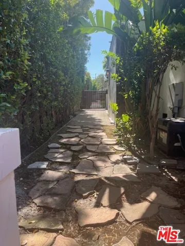 118 N La Peer Drive, Los Angeles, California 90048