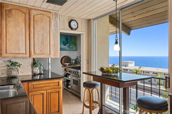 31381 Monterey Street, Laguna Beach, California 92651