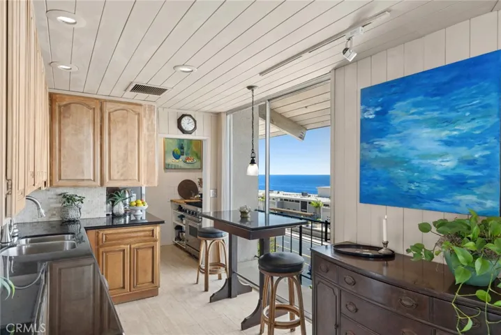 31381 Monterey Street, Laguna Beach, California 92651