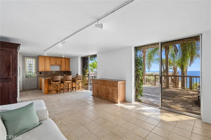 31381 Monterey Street, Laguna Beach, California 92651