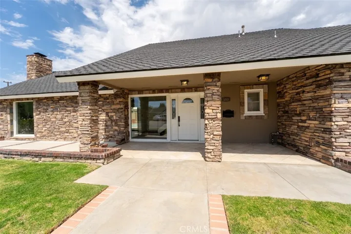 593 S Kensington, Orange, California 92869