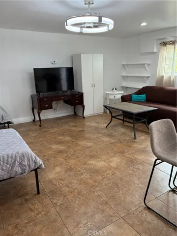 5920 Carell, Agoura Hills, California 91301