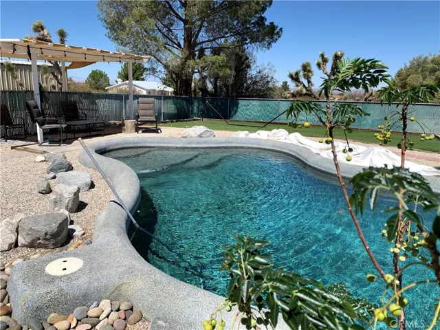 11471 Alta Vista, Pinon Hills, California 92372