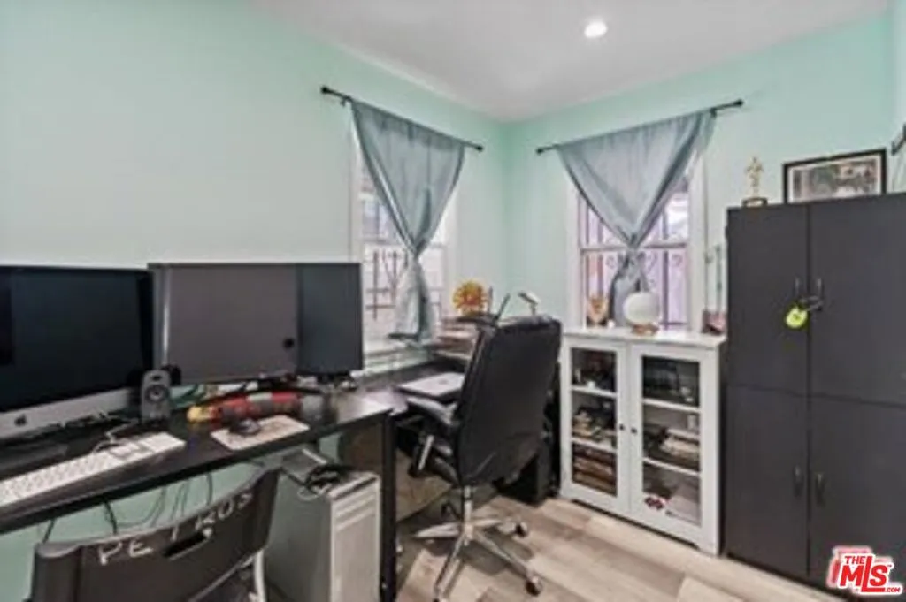 Actual Office