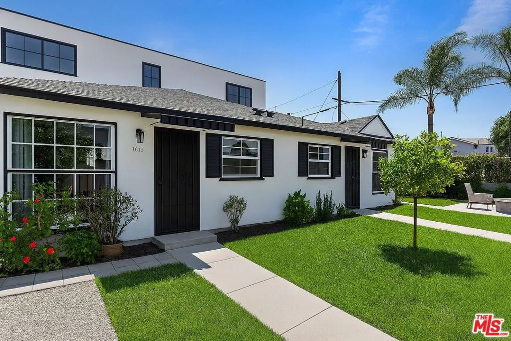 Virtual Staging w/construction