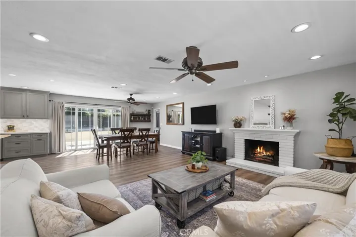 449 Ben Court, Newbury Park, California 91320
