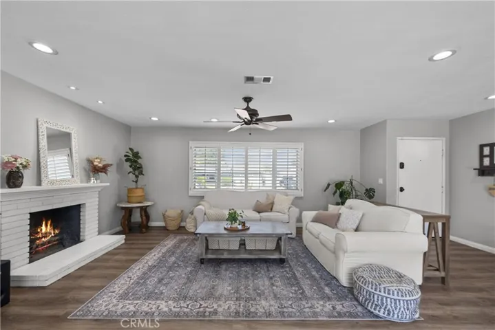 449 Ben Court, Newbury Park, California 91320