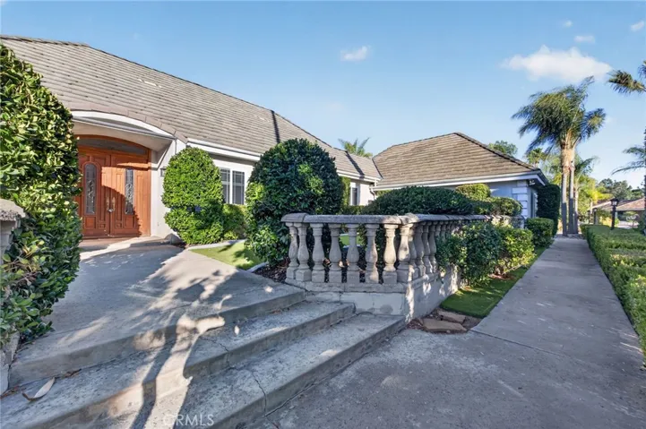 2098 Vista Valle Verde, Fallbrook, California 92028