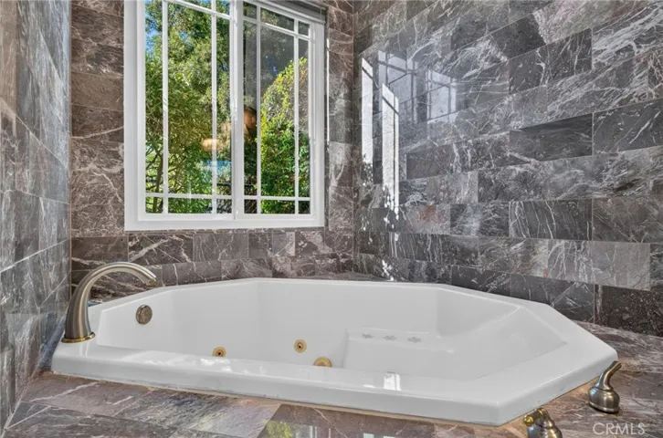 2098 Vista Valle Verde, Fallbrook, California 92028