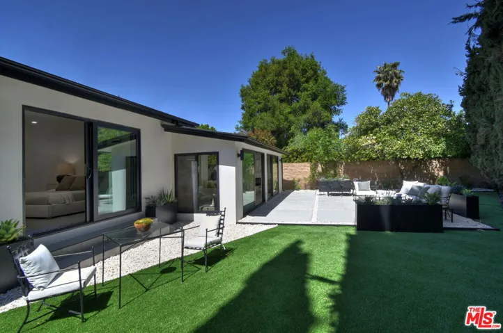 15431 Milbank Street, Encino, California 91436