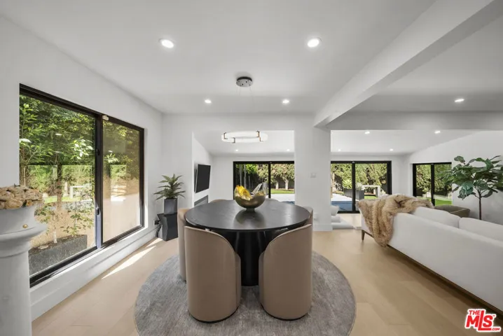 15431 Milbank Street, Encino, California 91436