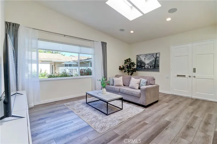 251 Calle Aragon B, Laguna Woods, California 92637