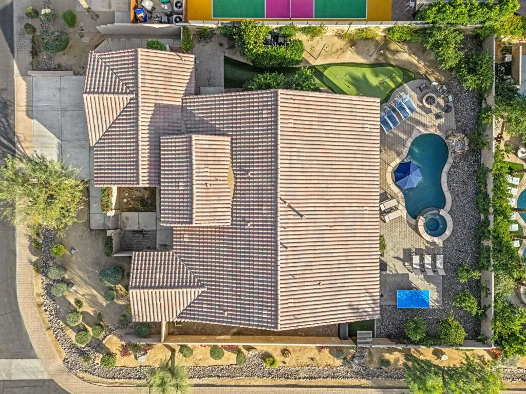 6-web-or-mls-DJI_20251218142059_0069_D