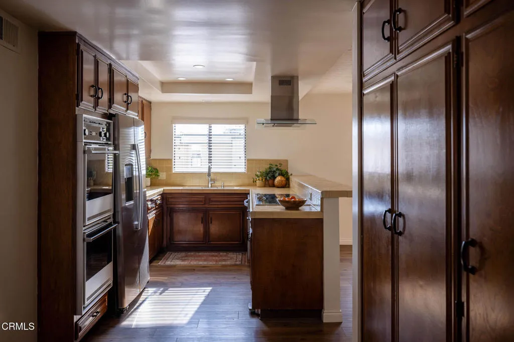 Kitchen_503 W Duarte Rd-3834-HDR_MLS