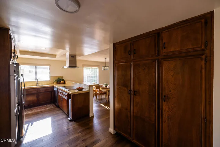 Kitchen_503 W Duarte Rd-3854-HDR_MLS