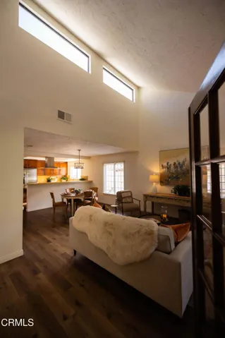 LR_503 W Duarte Rd-4016_MLS