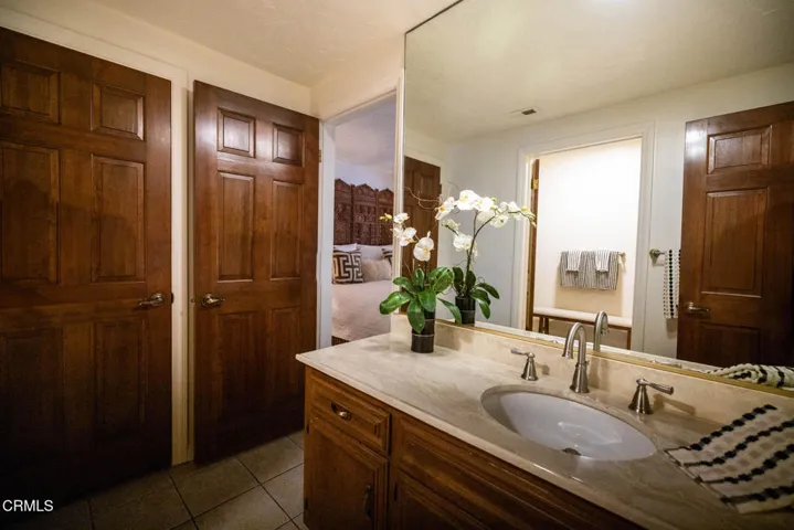 P_Bath_503 W Duarte Rd-3729-HDR_MLS